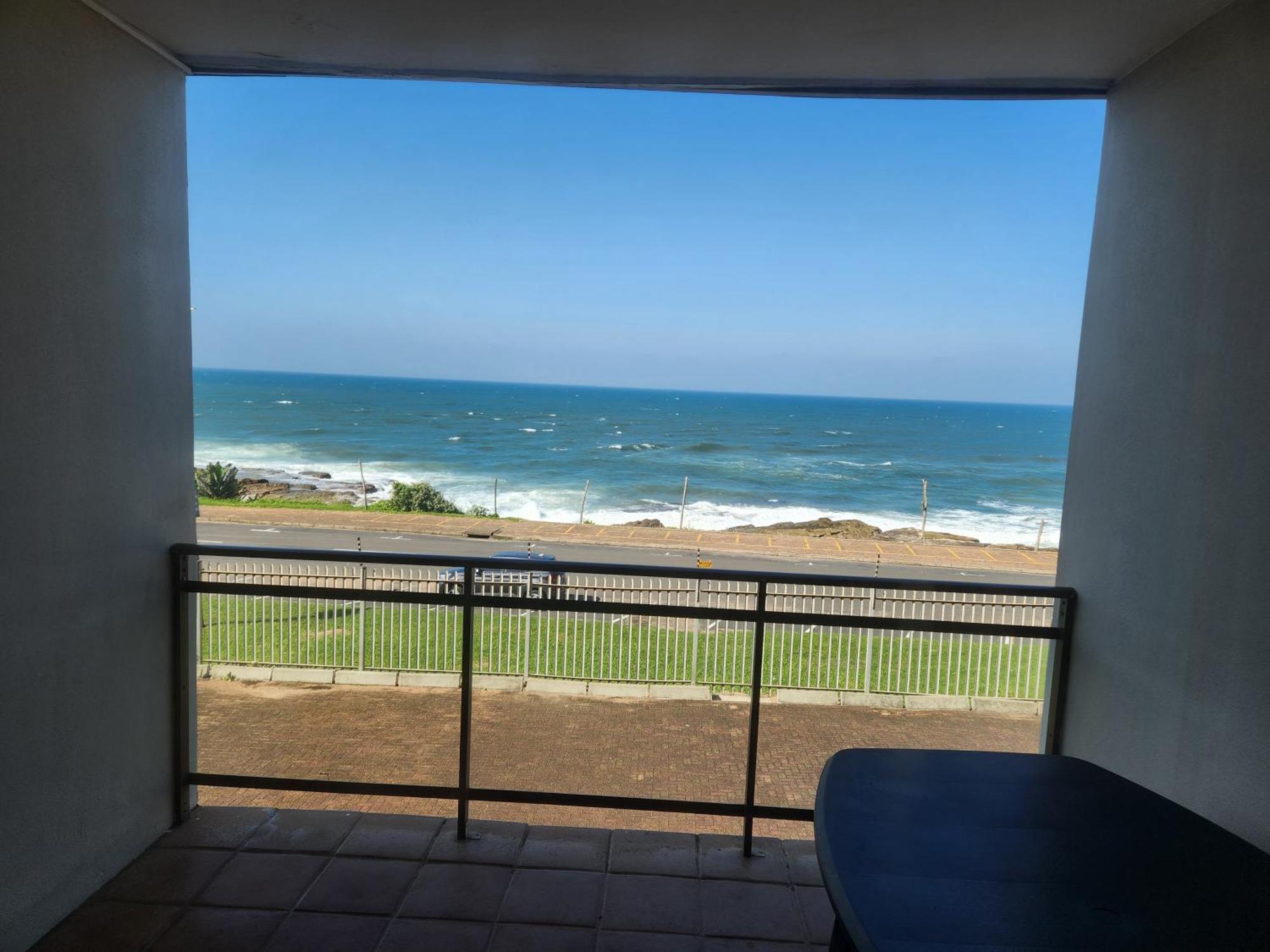 Driftsands Sea View Flats Uvongo Beach Exterior photo